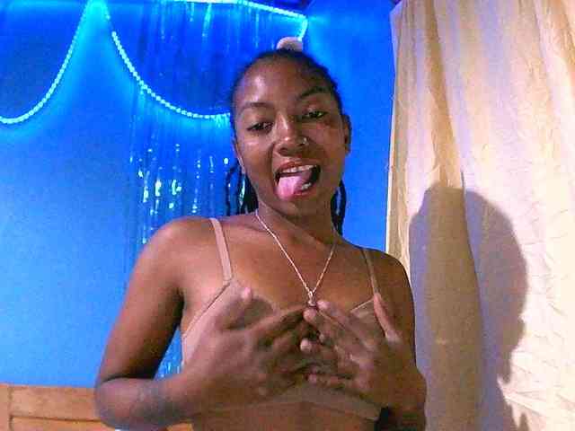 laetitianah webcam