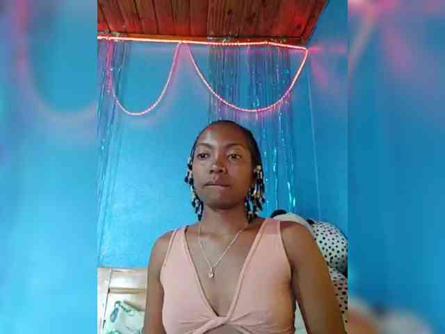 laetitianah webcam
