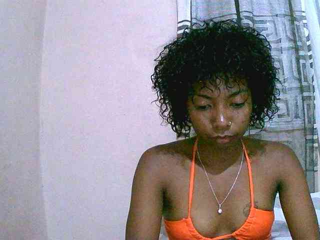 laetitianah webcam