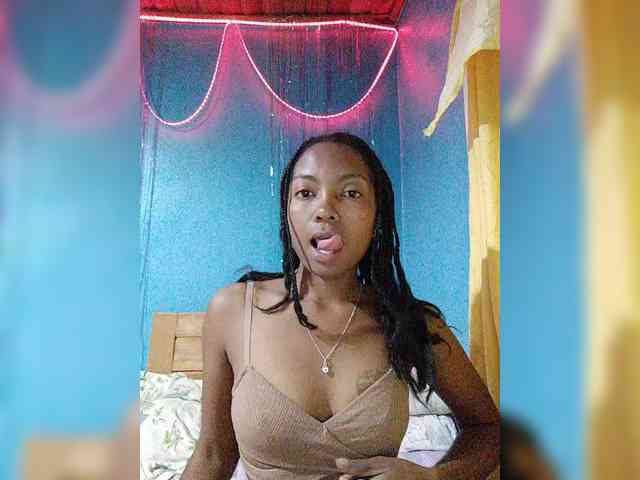 laetitianah webcam