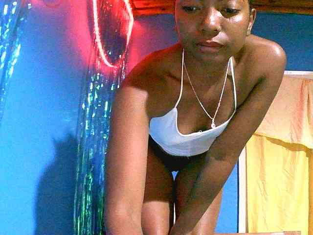 laetitianah webcam