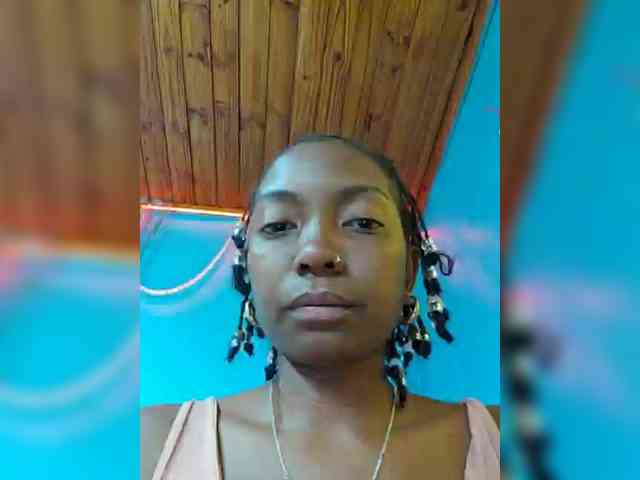 laetitianah webcam