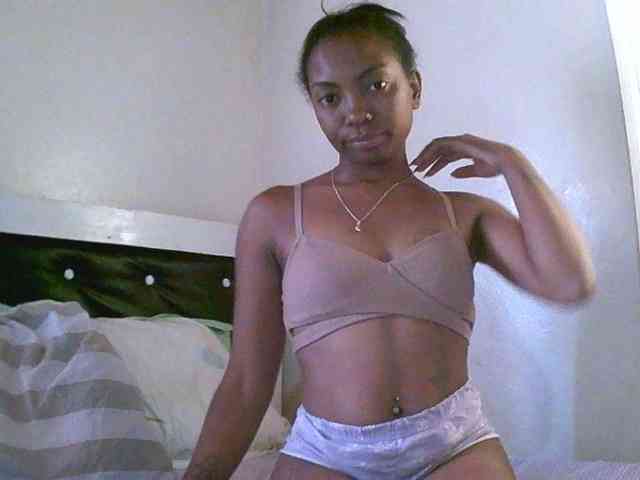 laetitianah webcam