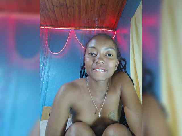 laetitianah webcam