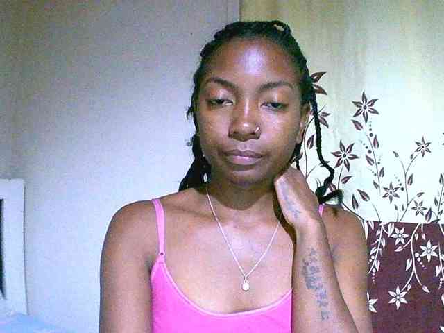 maliah Live Webcam on BongaCams
