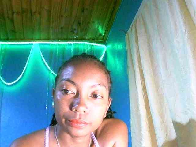 laetitianah webcam