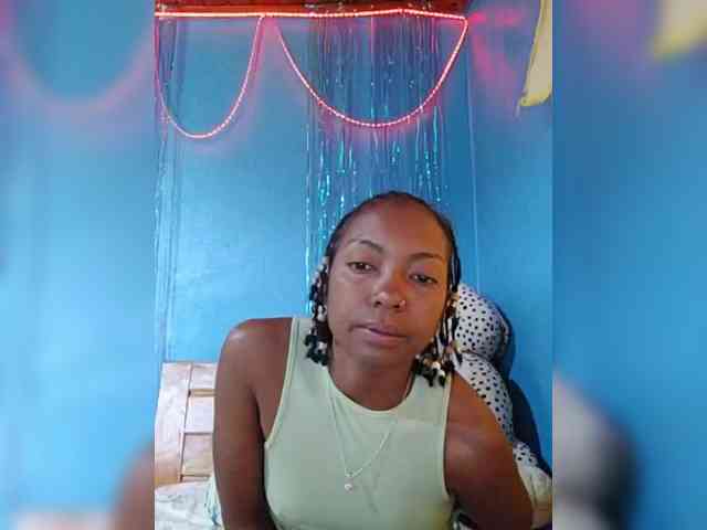 laetitianah webcam