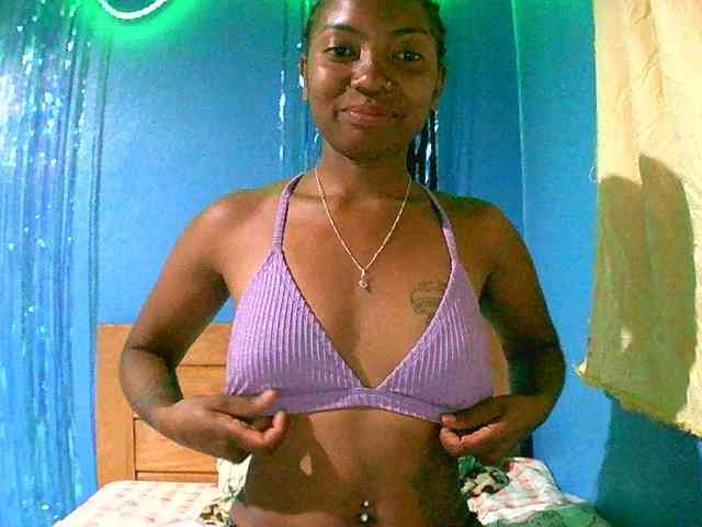 laetitianah webcam