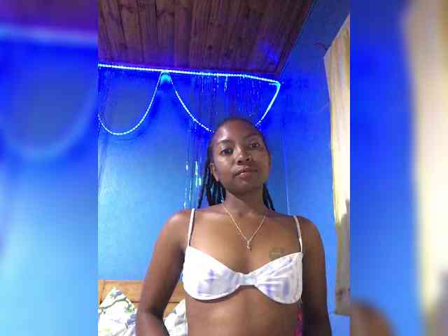 laetitianah webcam