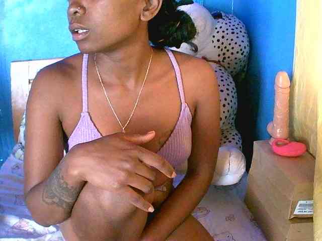 laetitianah webcam