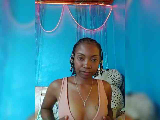 laetitianah webcam