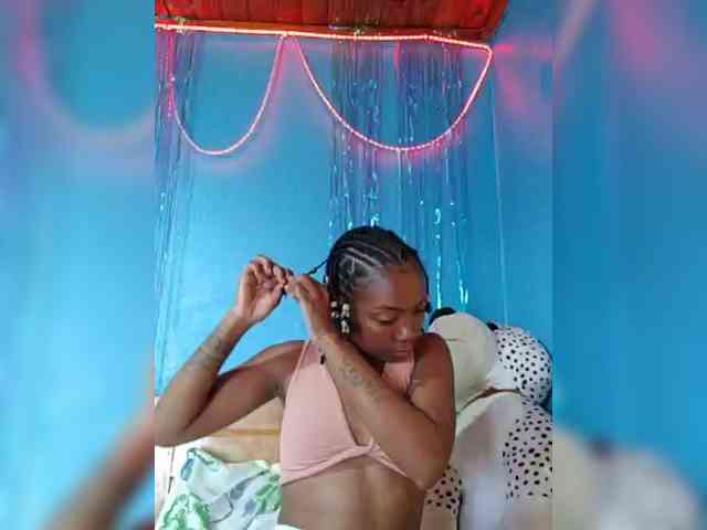 laetitianah webcam
