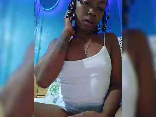 laetitianah webcam
