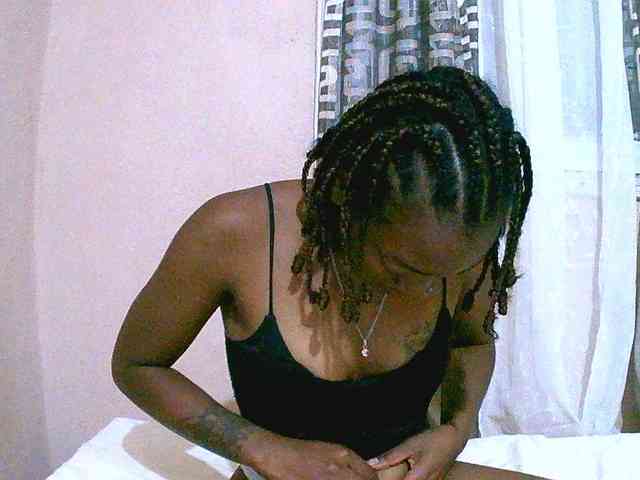 laetitianah webcam