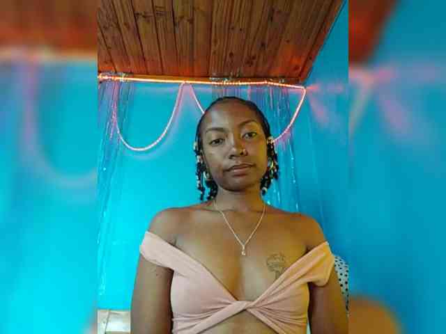 laetitianah webcam