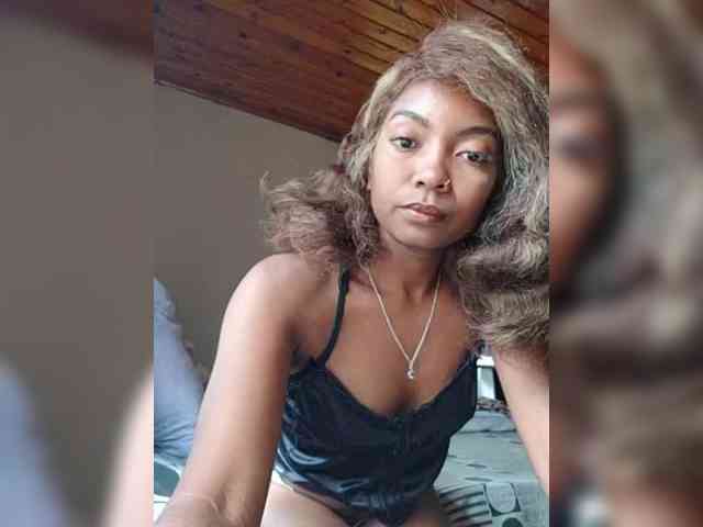 laetitianah webcam