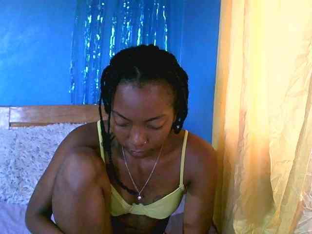laetitianah webcam