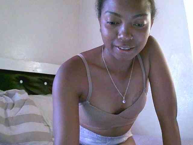 laetitianah webcam