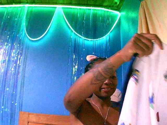 laetitianah webcam