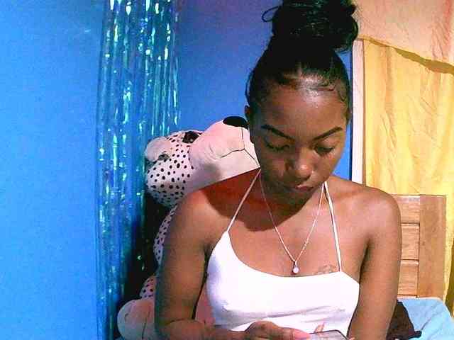 laetitianah webcam