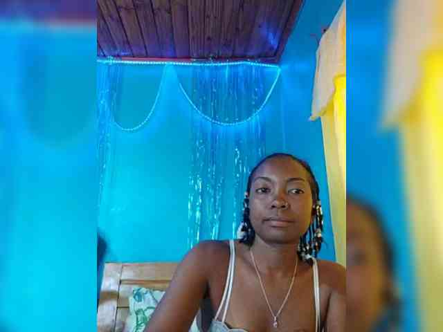 laetitianah webcam