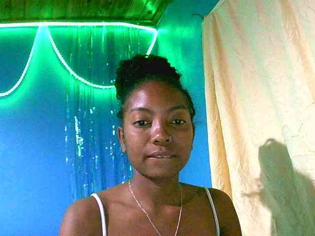 laetitianah webcam