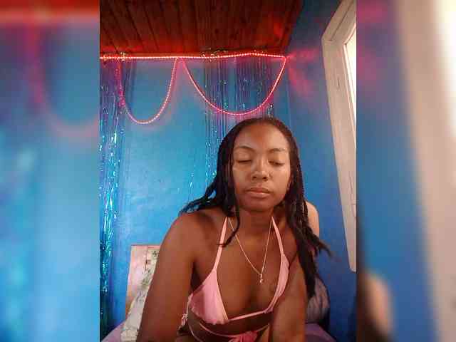 laetitianah webcam