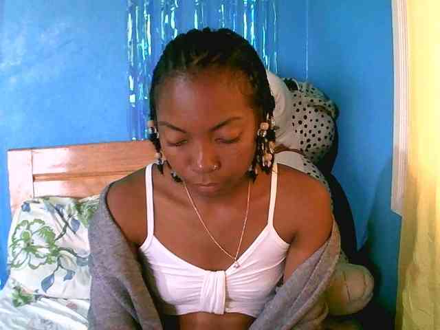 laetitianah webcam