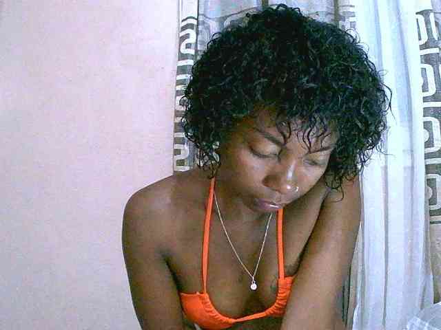 laetitianah webcam