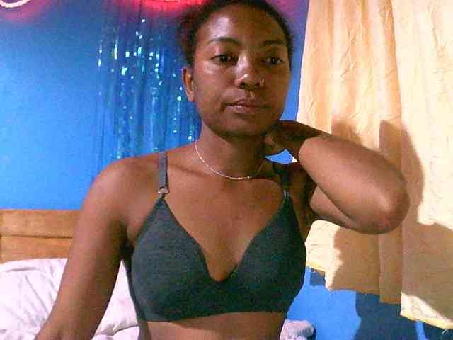 laetitianah webcam