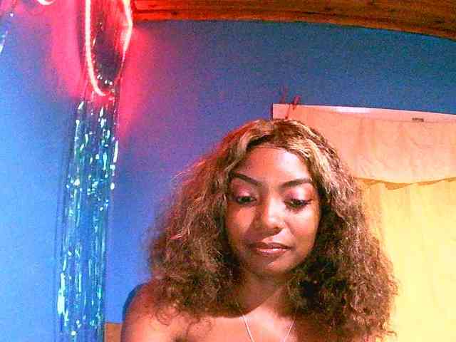 laetitianah webcam