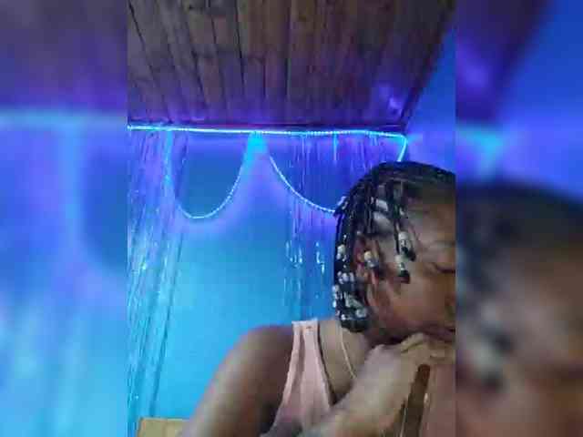 laetitianah webcam