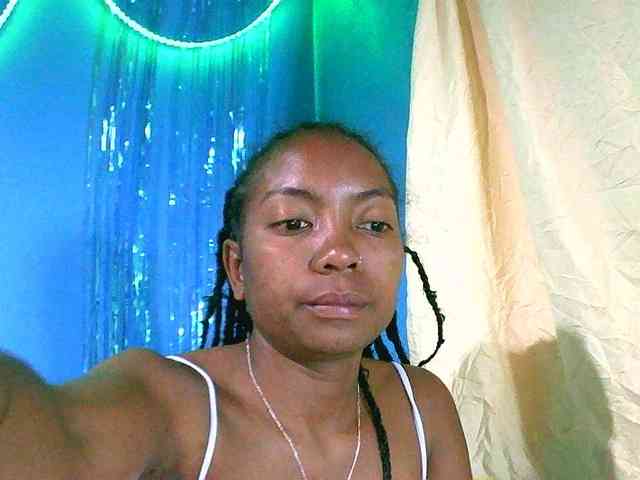 laetitianah webcam