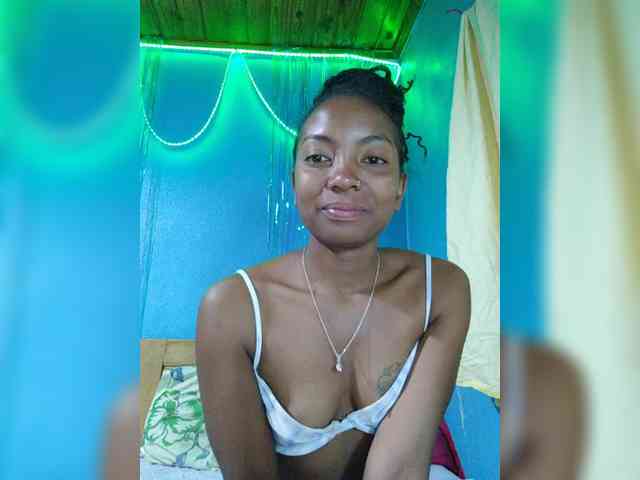 laetitianah webcam