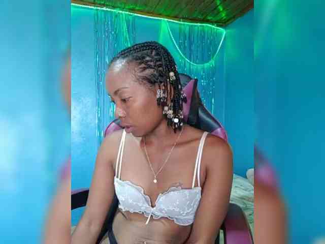 laetitianah webcam
