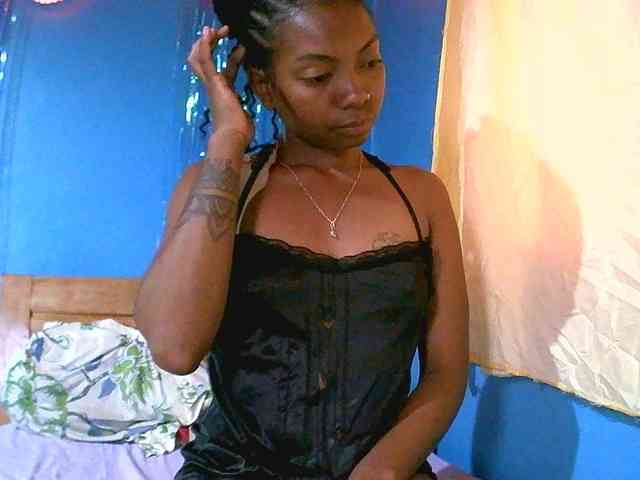laetitianah webcam