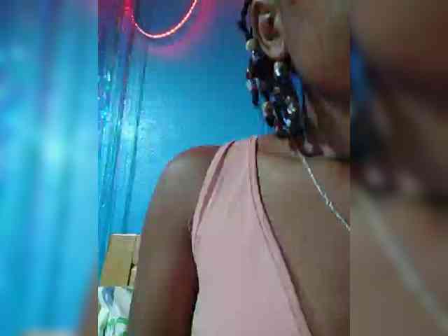 laetitianah webcam