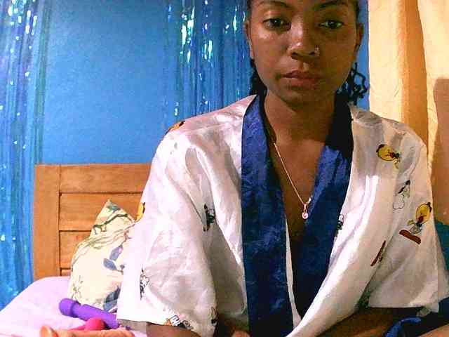 laetitianah webcam