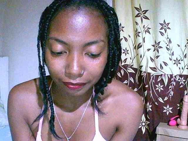laetitianah webcam