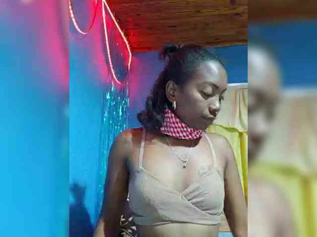 laetitianah webcam