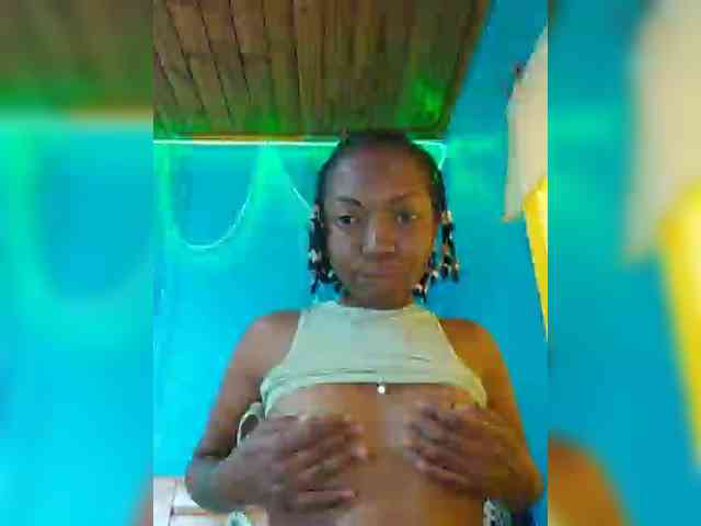 laetitianah webcam