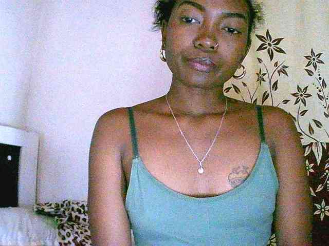 laetitianah webcam