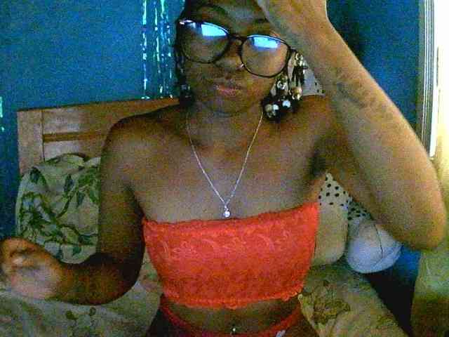 laetitianah webcam