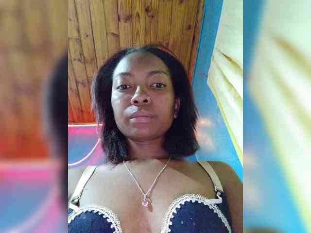 laetitianah webcam