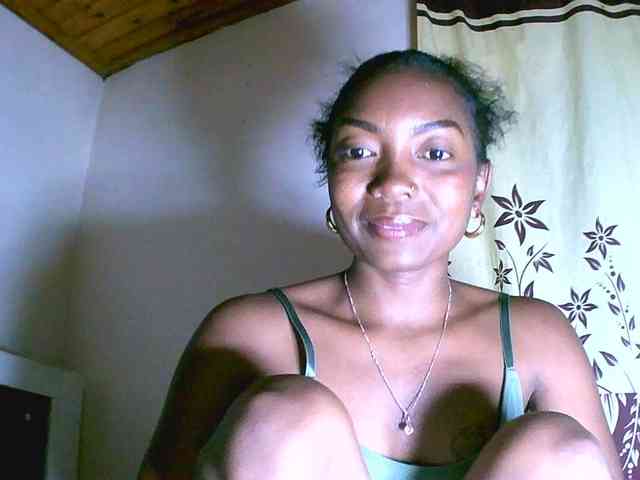 laetitianah webcam