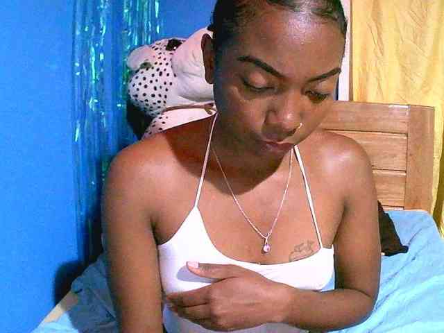 laetitianah webcam
