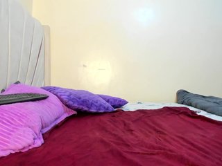 Freaky-Sweetie Porn Show