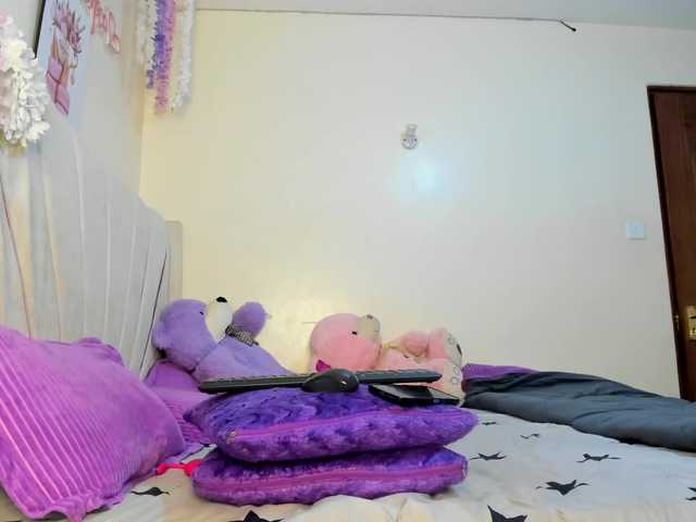 Freaky-Sweetie's BongaCams show and profile