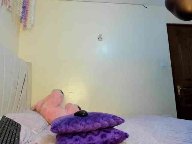 Freaky-Sweetie Live Webcam on BongaCams