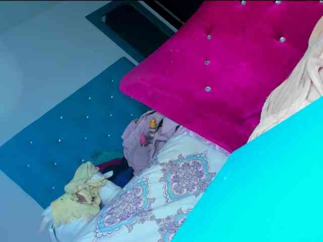 Gemmaa-BlackX Live Webcam on BongaCams